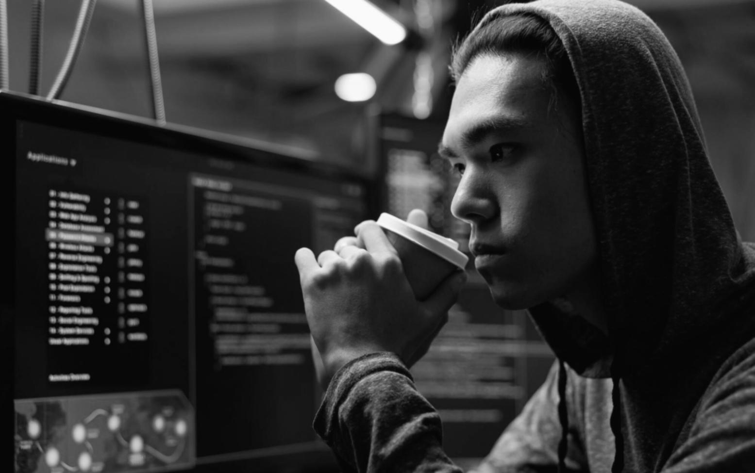 Strukturierter Arbeitsbereich für effektives Fernlernen in der IT-Sicherheit